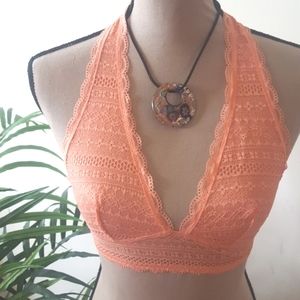 Victoria's Secret Laced Halter Bralette,  size S NWT